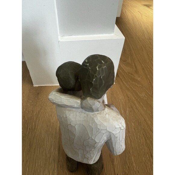 Willow Tree Promise Sculpted Hand-Painted Figurine by Susan Lordi - 26121 - Picture 6 of 9